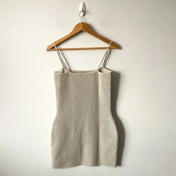 Aritzia Babaton Sculpt Knit Cami Dress Matte Pearl  NWT Size Large - Picture 7 of 10